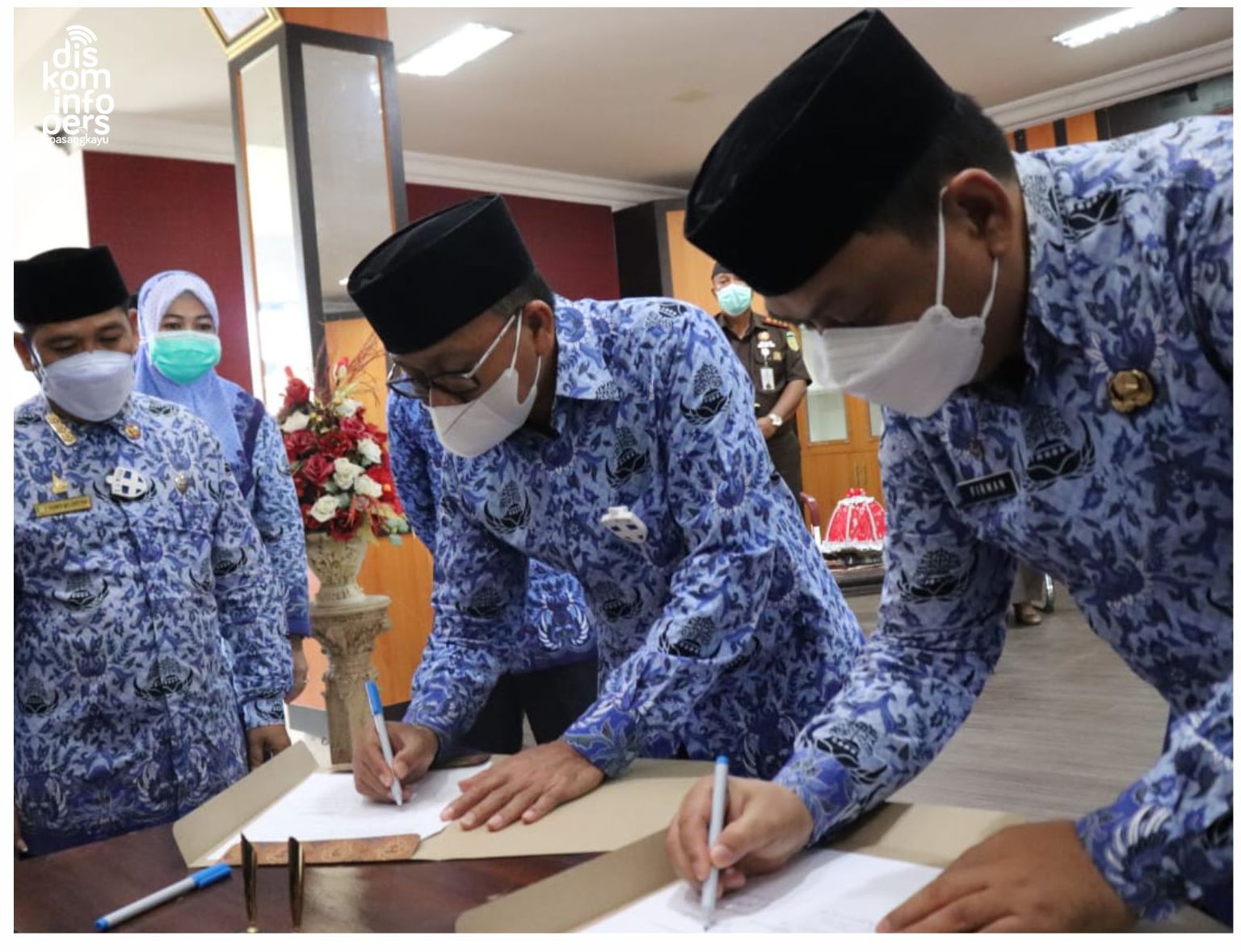 Foto: Serah Terima Jabatan dari Bupati Periode 2016-2021 ke Plh Bupati Pasangkayu